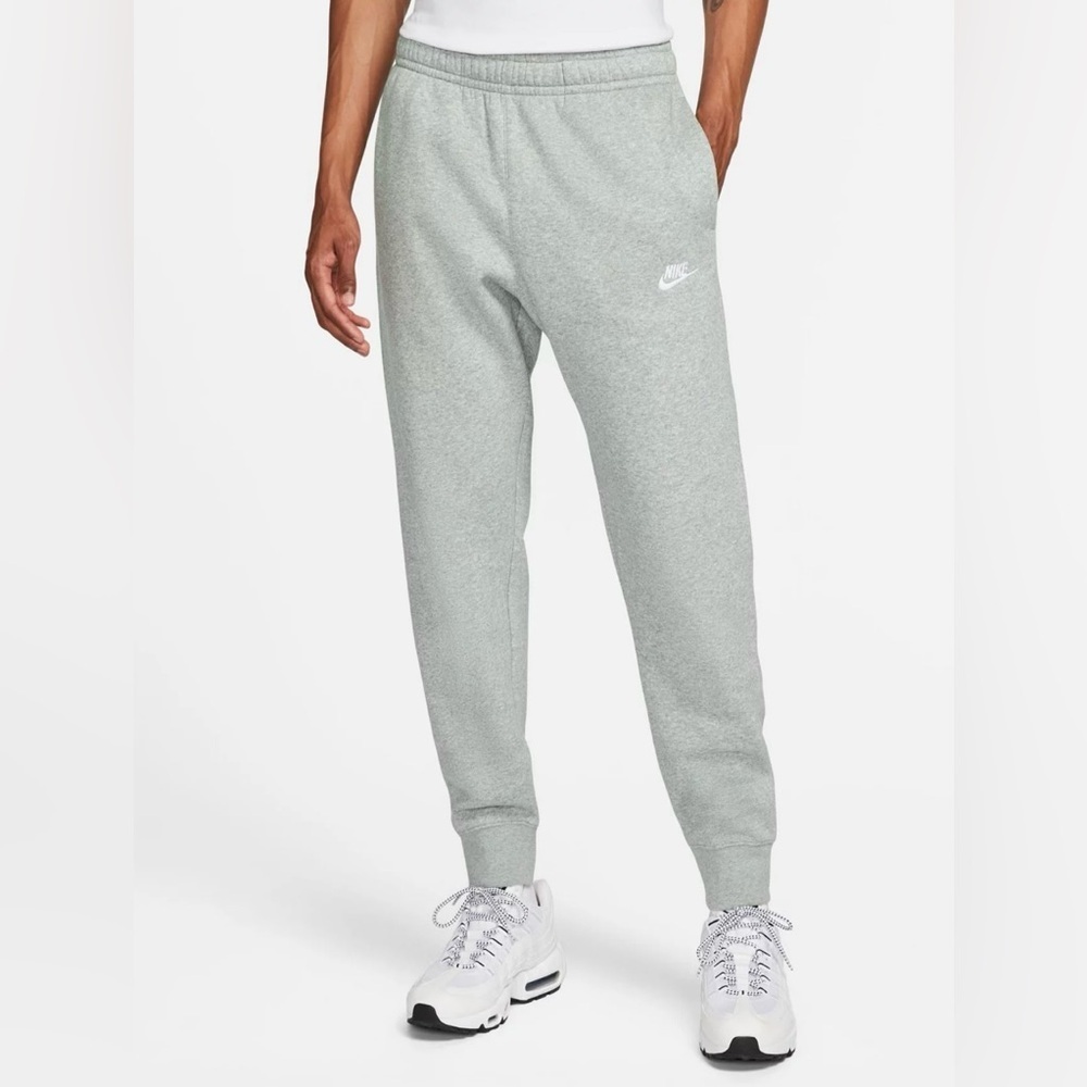 NWT Nike Men’s Tapered Leg Fleece Joggers Size XXL - Picture 1 of 5